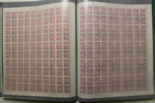 DDR Bogensatz der kleinen Bauten-Serie im StTdr, 15 Bögen