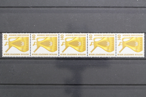 Berlin, MiNr. 832 R, Fünferstreifen, ZN 335, postfrisch