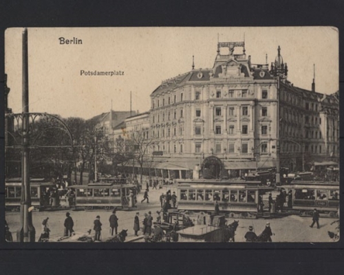 Berlin - Potsdamerplatz / Straßenbahnen