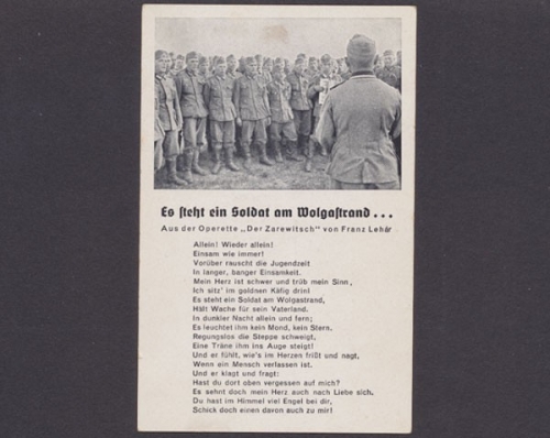 Soldaten singen das Lied es steht ein Soldat am Wolgastrand...