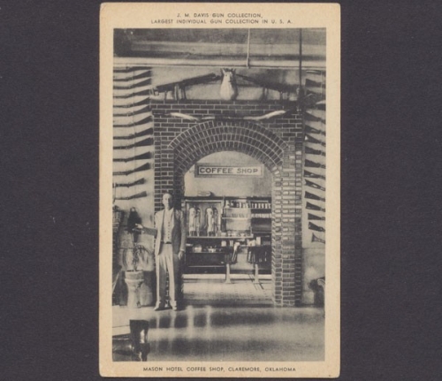 Claremore, J. M. Davis Gun Collektion, Waffensammlung