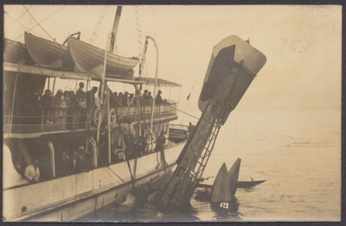 Flugzeugabsturz im Wasser