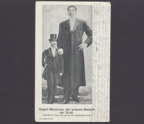 Gigant Machnow, der grösste Mensch der Welt
