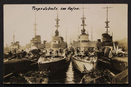 Kaiserliche Kriegsmarine, Torpedoboote im Hafen
