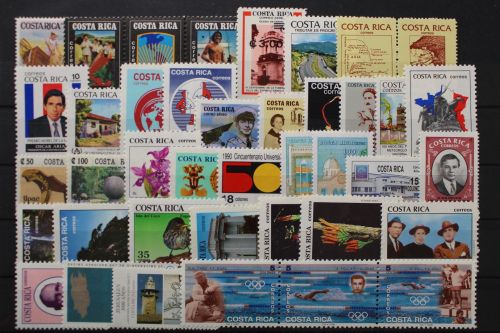Costa Rica, postfrische Partie mit 40 Briefmarken