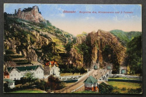 Altenahr, Burgruine Are, Winzerverein, drei Tunnel