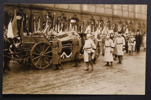 Dresden, Beerdigung Friedrich August III., Sarg Lafette, 22.2.1932