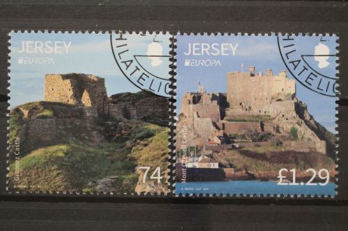 Jersey, MiNr. 2097 + 2100, gestempelt