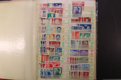 DDR Dublettenposten 1949-1990, meist postfrisch in 4 Alben