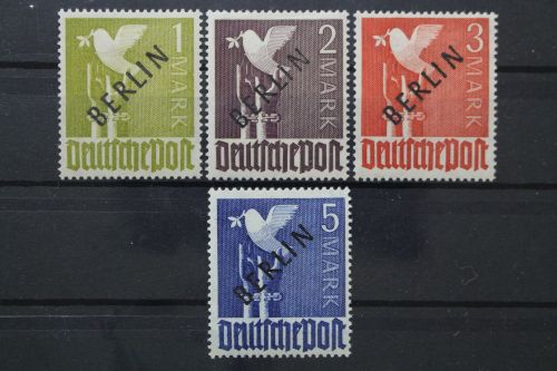 Berlin, MiNr. 17-20, Falz