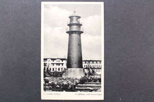 Büsum, Leuchtturm und Tonnenlager
