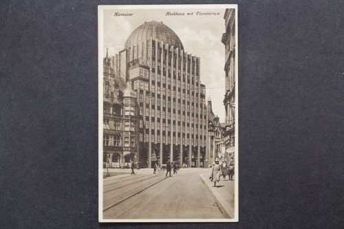 Hannover, Hochhaus mit Planetarium