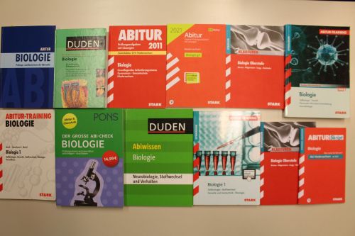 Schulbücher Oberstufe / Abitur. Thema: Biologie, 12 Ausgaben