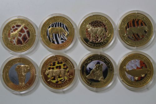Fiji, 8 x 1 Dollar "Große Tiere", Farbmünzen