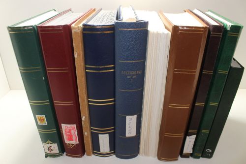 Briefmarken Deutschland-Posten im großen Umzugskarton, Karton 7