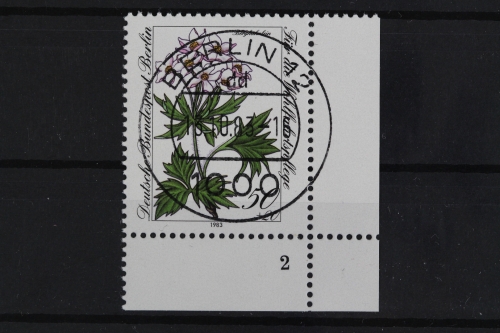 Berlin, MiNr. 703, Ecke re. unten, FN 2, gestempelt