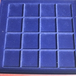 Holzkassette für "Die vergoldeten Gedenkmünzen der EU", Platz für 16 Münzen