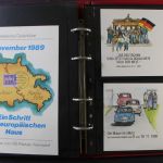 DDR, Ersttagsbriefe, Belege und Ganzsachen in 4 Alben