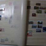 Briefmarken Posten, 12 Alben mit Marken aus vielen Ländern