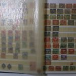 Briefmarken Posten, 12 Alben mit Marken aus vielen Ländern