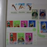 Briefmarken Posten, 12 Alben mit Marken aus vielen Ländern