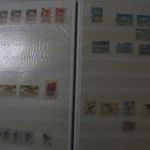Briefmarken Posten, 12 Alben mit Marken aus vielen Ländern