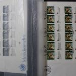 Briefmarken Posten, 13 Alben mit Marken aus vielen Ländern