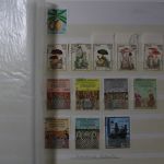 Briefmarken Posten, 13 Alben mit Marken aus vielen Ländern