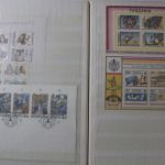 Briefmarken-Posten "Europa & Übersee" aus einem großen Nachlaß. Karton 1
