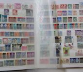 Briefmarken Europa & Übersee Posten im Umzugskarton, Karton XXX