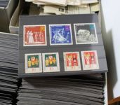 Briefmarken-Posten in 2 Umzugskartons, insgesamt 47 KG!!!