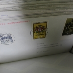Briefe-, Karten-, Ganzsachen-Posten, großer Karton voll Material