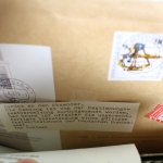 Briefe-, Karten-, Ganzsachen-Posten, großer Karton voll Material