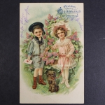 Geburtstagsgruß, Junge u. Mädchen, Blumenkorb, Brief, Hund, Prägekarte