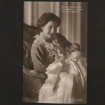 Herzogin Viktoria Luise mit dem Erbprinzen