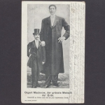 Gigant Machnow, der grösste Mensch der Welt