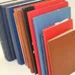 Briefmarken Ausland-Posten, Karton voller Alben