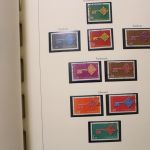 Briefmarken Ausland-Posten, Karton voller Alben