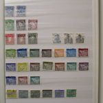 Briefmarken Ausland-Posten, Karton voller Alben