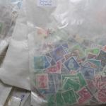 Briefmarken, riesiger Kiloware-Posten mit Material aus aller Welt, über 16 KG