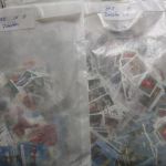 Briefmarken, riesiger Kiloware-Posten mit Material aus aller Welt, über 16 KG