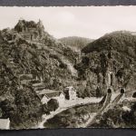 Altenahr, Blick auf Tunnel und Burgruine Are