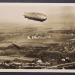 Friedrichhafen, LZ 127 Graf Zeppelin in voller Fahrt, Zeppelinwerft