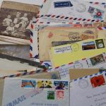 Belege, Karten, Ansichtskarten - großer Karton voll Material