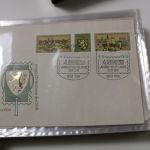 Belege, Karten, Ansichtskarten - großer Karton voll Material