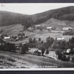 Bad Schwarzbach im Isergebirge, oberer Ortsteil mit dem Dressierberg