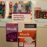 Schulbücher Oberstufe / Abitur. Thema: Musik, 5 Ausgaben