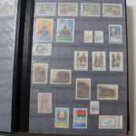 Briefmarken Ausland-Posten im großen 23 KG Karton