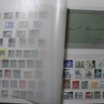 Briefmarken Posten Europa und Übersee in 12 Alben