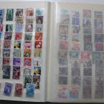 Briefmarken Posten Europa und Übersee in 18 Alben